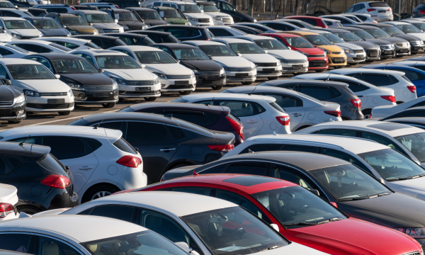 වාහන ආනයනයට ගෙන තිබූ තීරණයේ වෙනසක් නෑ – මහබැංකු අධිපති