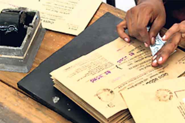 මහ මැතිවරණයට තැපැල් ඡන්දය පැවැත්වෙන දින මෙන්න මහ මැතිවරණයට තැපැල් ඡන්දය පැවැත්වෙන දින මෙන්න