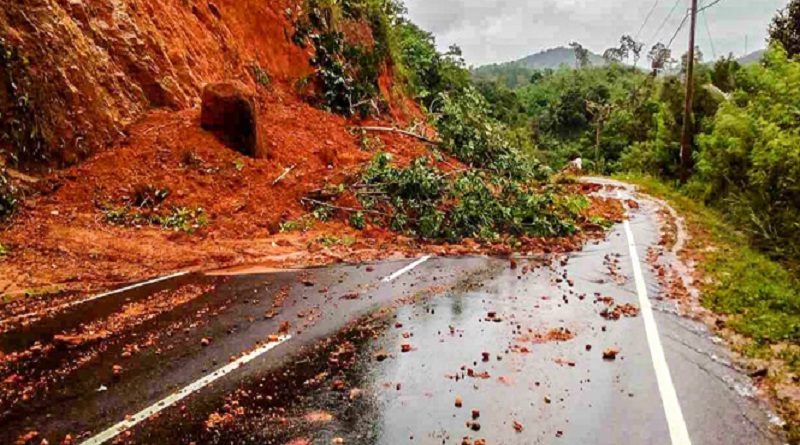 නාය යෑමේ අනතුරු ඇඟවීම අද පස්වරුව දක්වා බලපැවැත්වේ