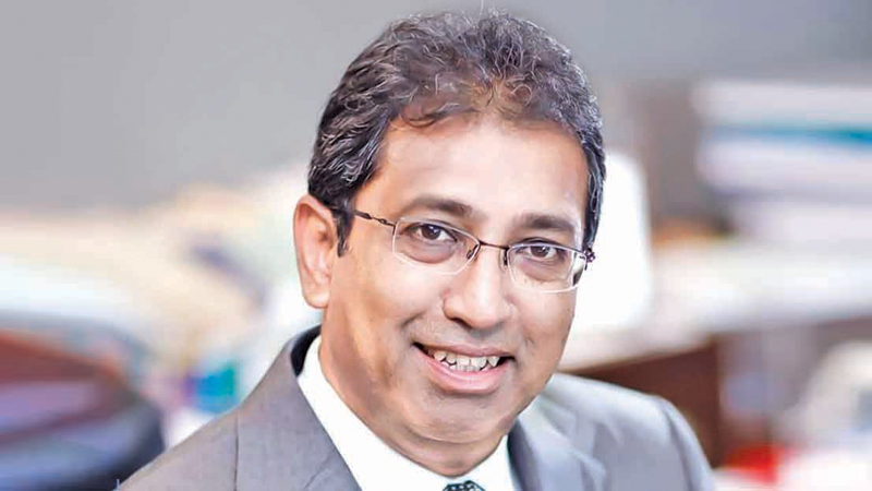 මුදල් කාරක සභාවේ ඉහළ පුටුව හර් ෂට