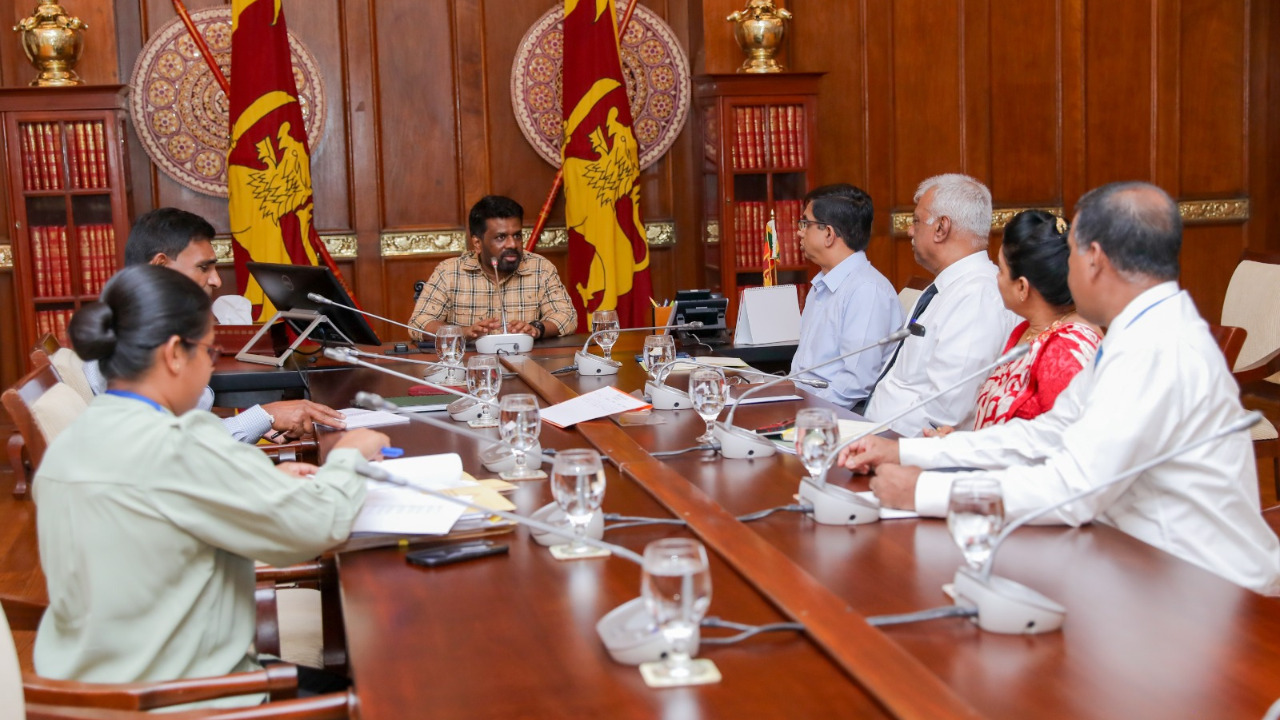 නීතිවිරෝධීව රට තුළට මත්ද්‍රව්‍ය පැමිණීම වැළැක්වීමට ජනපතිගෙන් තීරණ රැසක්