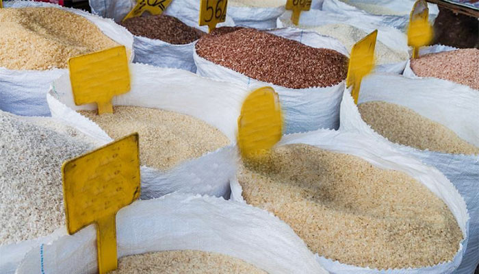 වැඩි මිලට සහල් විකිණු 50කට වැඩ වරදී වැඩි මිලට සහල් විකිණු 50කට වැඩ වරදී