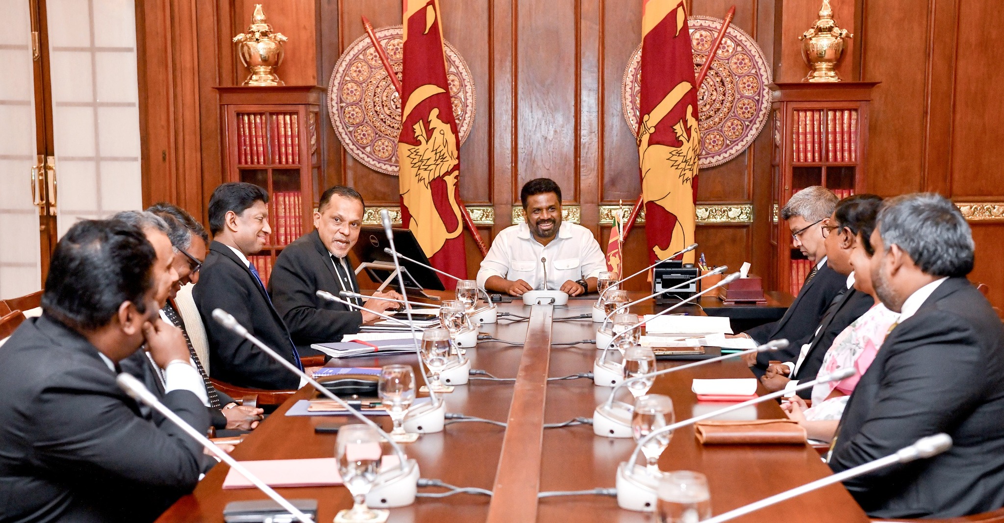 ආන්දෝලනයට තුඩු දුන් නඩු පිළිබඳ නීතිපති සහ ජනපති අතර සාකච්ඡාවක්