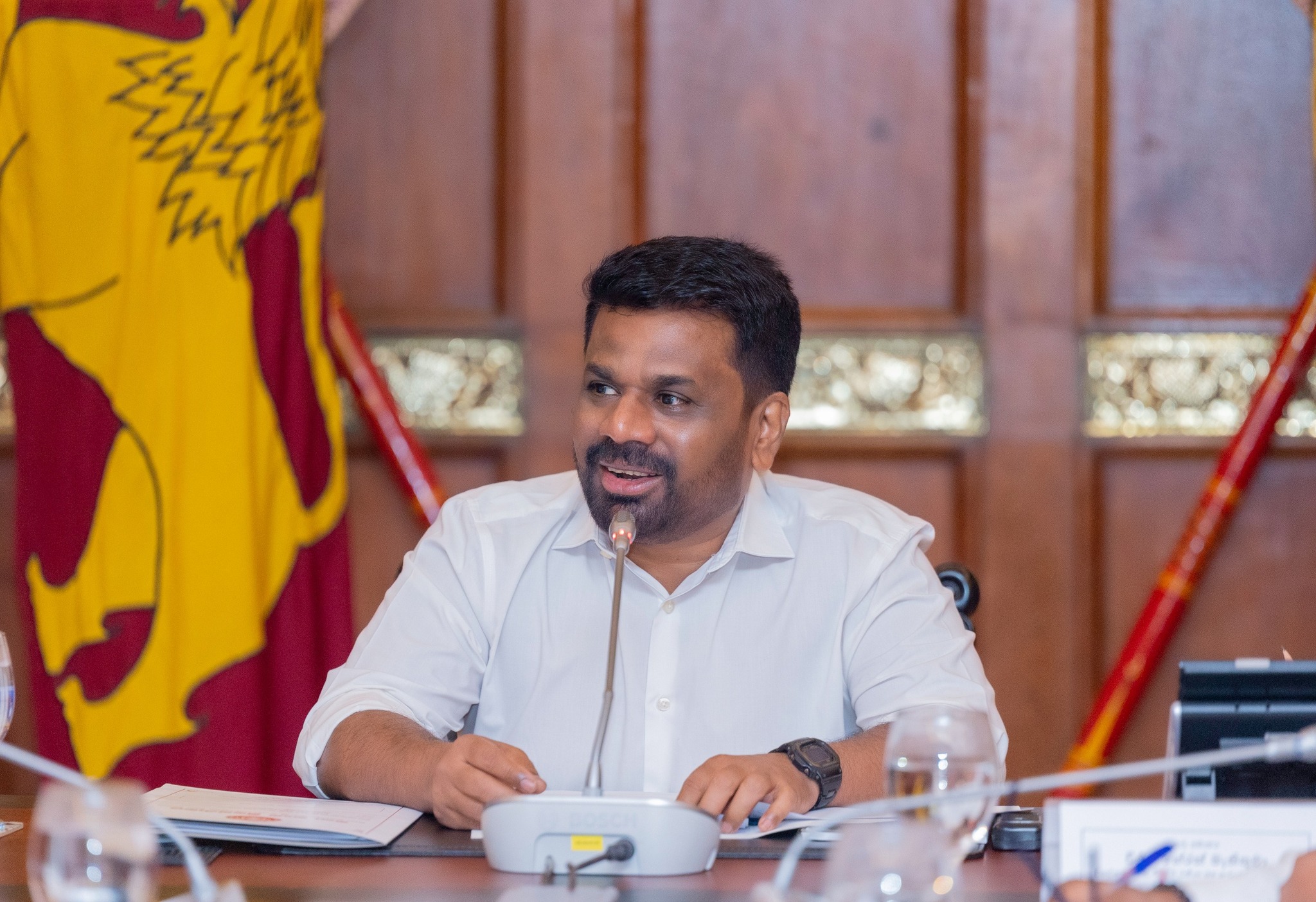 නීති-රීතිවලින් පමණක් රටක් ඉදිරියට ගෙන යන්න බැහැ – ජනපති