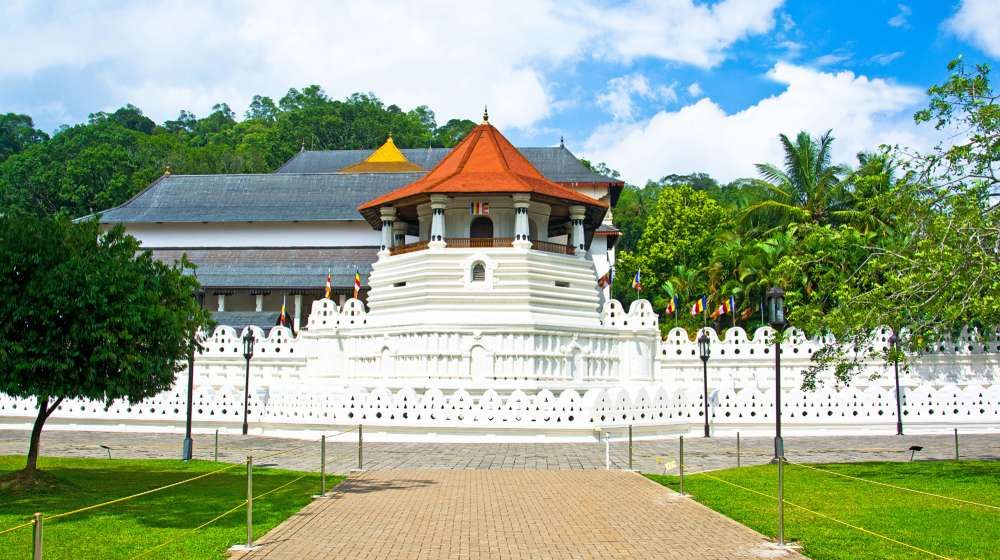 සිරි දළදා දැක්ම අප්‍රේල් 18 වැනිදා ඇරඹෙයි
