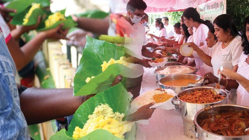 දිවයින පුරා දන්සැල් 8,742ක් දිවයින පුරා දන්සැල් 8,742ක්