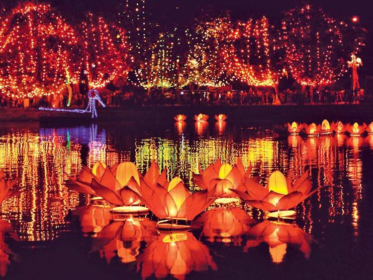 ජාතික වෙසක් සතිය අදින් ඇරඹේ