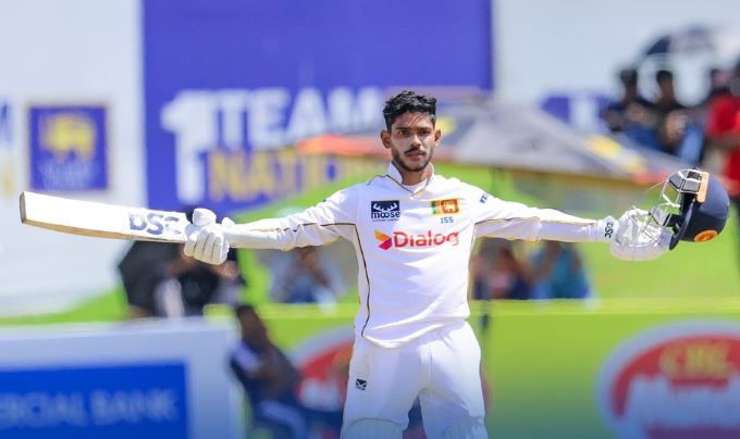 පැතුම්ගෙන් ශතකයක්