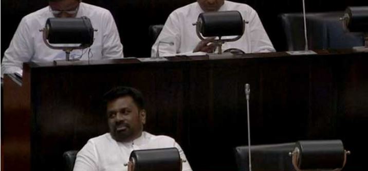 උණුසුම මැද ජනපති මැති සබයට