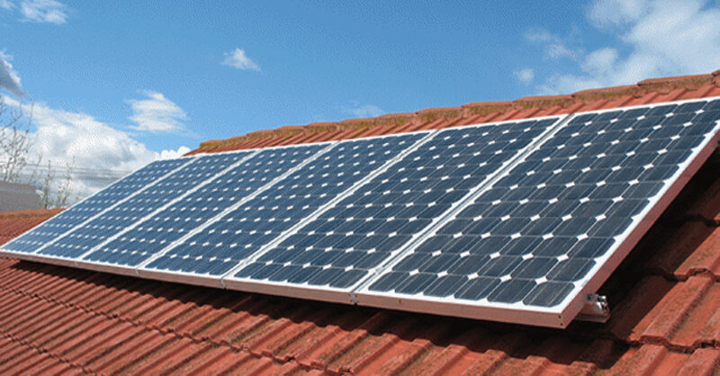 බැටරියක් සහිත සූර්ය පැනල සඳහා ගෙවීම් ඉහළට