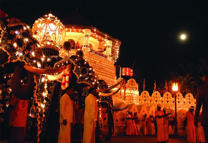 ශ්රී දළදා ඇසළ පෙරහැර මංගල්යය 30වනදා සිට ශ්රී දළදා ඇසළ පෙරහැර මංගල්යය 30වනදා සිට