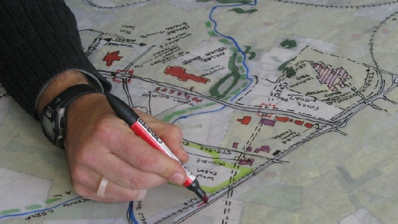 මිනින්දෝරු දෙපාර්තමේන්තුවෙන් ඉඩම් සිතියම් ගෙදරටම