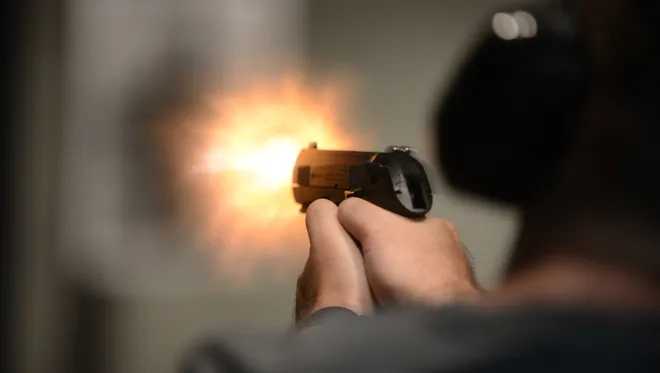 කොස්ගම වෙඩි පත්තු වෙයි