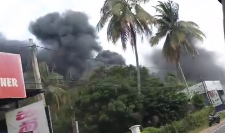 කුරුණෑගල ව්‍යාපාරික ස්ථානයක ගින්නක්