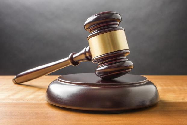 රෝහිතගේ දියණියට සහ බෑණාට රට ගමන් තහනමක්