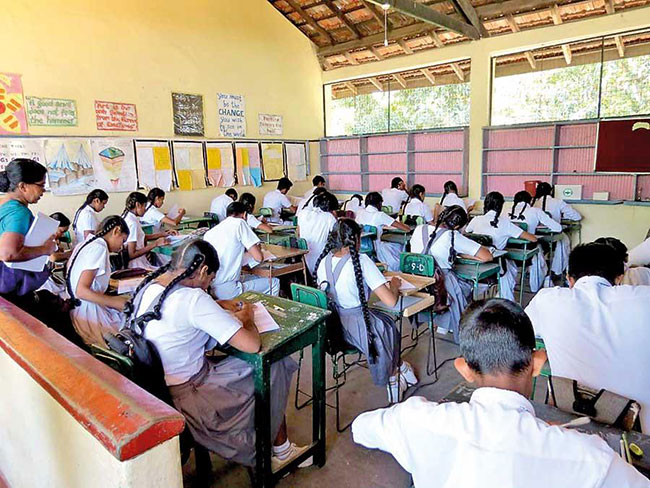 අධ්‍යාපන ප්‍රතිසංස්කරණ සම්බන්ධයෙන් පාර් ශව රැසකින් දැඩි චෝදනාවක්