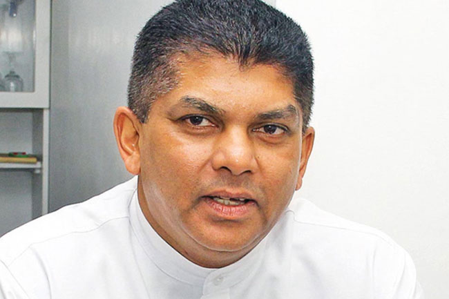 හිටපු රාජ්‍ය අමාත්‍ය ලොහාන් රත්වත්තේ අභාවප්‍රාප්ත වෙයි
