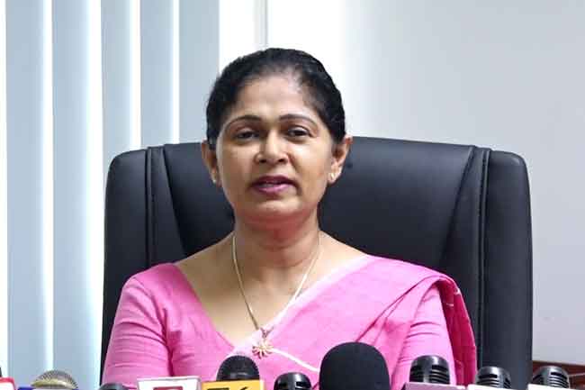 ශිෂ්‍යත්ව විභාගයෙන් පසු කොමසාරිස්වරිය දෙමාපියන්ගෙන් කළ ඉල්ලීම