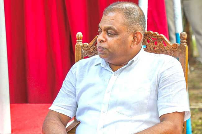 දේශබන්දු තෙන්නකෝන් දුම්බර බන්ධනාගාරයට මාරු කරයි 