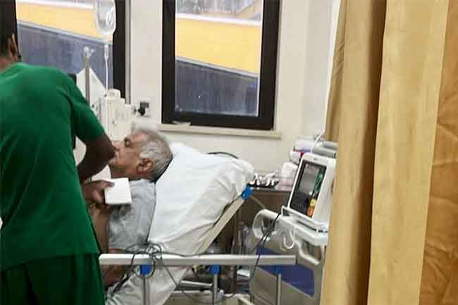 හිටපු ජනපති රනිල් තවදුරටත් ජාතික රෝහලේ