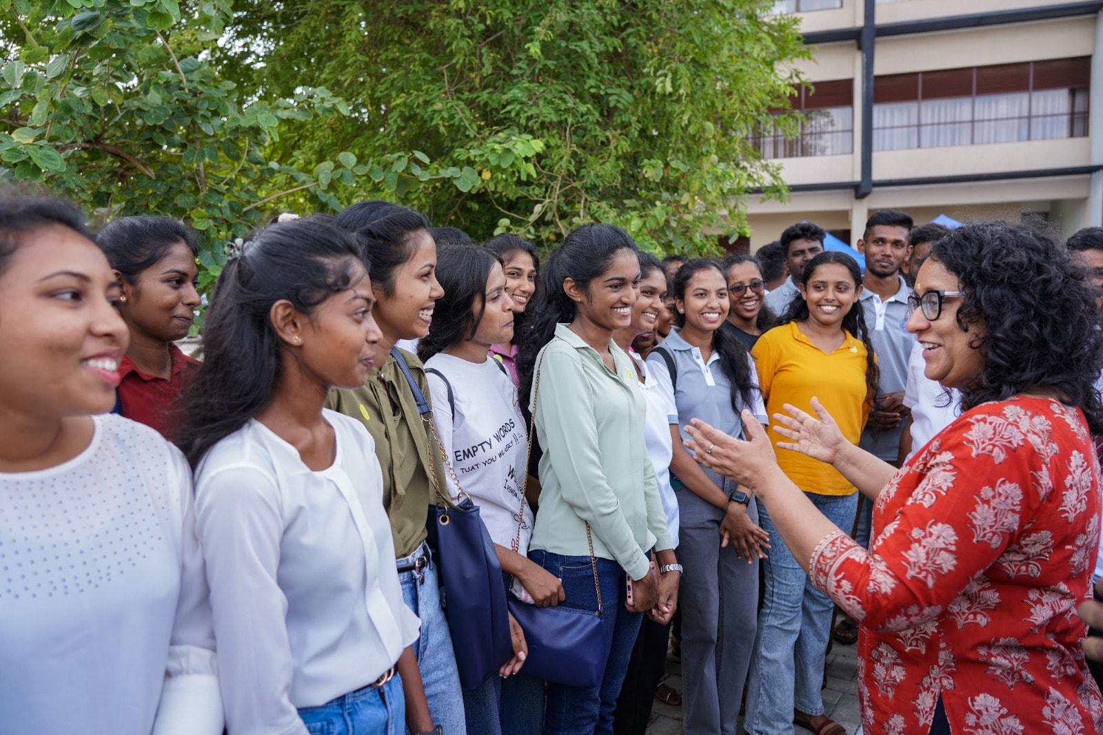 විශ්වවිද්‍යාල තුළ ප්‍රචණ්ඩත්වය සහ නවකවධයට කිසිඳු සමාවක් නෑ – අගමැති හරිනි