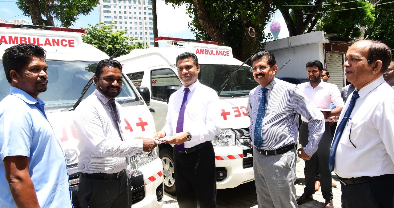 රෝහල් 20 ක් සඳහා අති නවීන ගිලන් රථ 20 ක් ලබාදෙයි