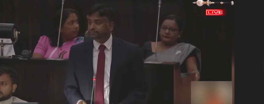 නව අධ්‍යාපන ප්‍රතිසංස්කරණ හරහා පාසල් වසා දැමීමක් ගැන අපි කතා කරන්නේ නැහැ – මධුර සෙනෙවිරත්න