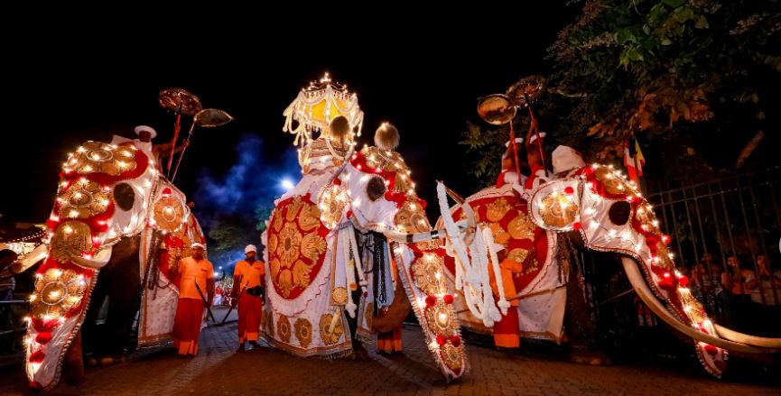 මහනුවර ශ්‍රී දළදා පෙරහැර මංගල්‍යයේ අවසන් කුඹල් පෙරහැර අද