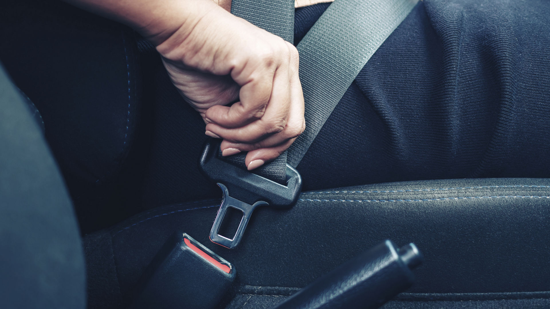 ආසන පටි පැළඳීම හරහා අනතුරු 45%කින් අඩුකර ගත හැකියි