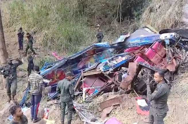 ඇල්ල අනතුරේ බස් රථ හිමිකරු අත්අඩංගුවට