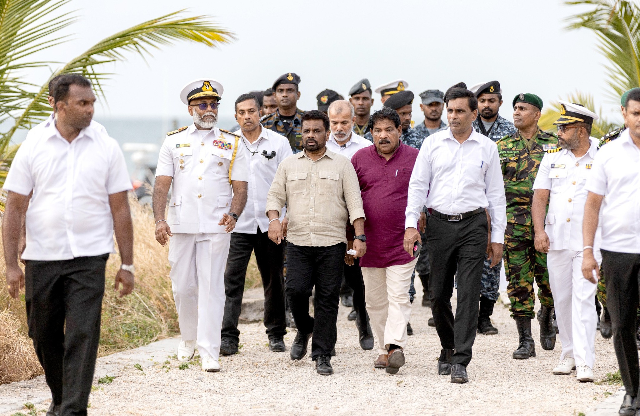 ජනපති අද දෙවැනි දිනටත් උතුරේ සංචාරයේ