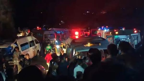 ඇල්ල බස් අනතුරෙන් මියගිය පිරිස අතර තංගල්ල නගර සභාවේ ලේකම්වරයා ඇතුළු කාර් ය මණ්ඩලයේ 12ක්