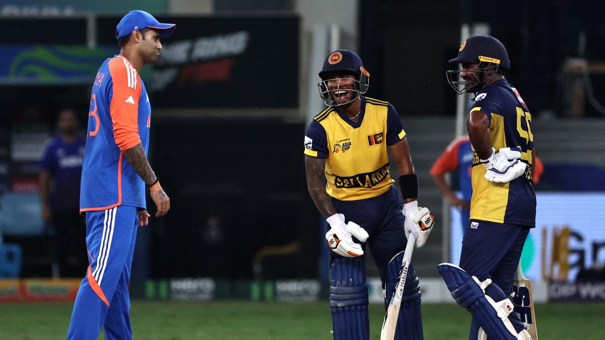 පැතුම්ගෙන් ඉන්දියාවට එරෙහිව සුපිරි ශතකයක්: තියුණු සටනකින් පසු ජය ඉන්දියාවට