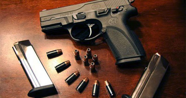 ලබන වසර සඳහා ගිනි අවි බලපත්‍ර නිකුත් කිරීම අද සිට