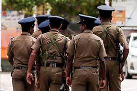 මල්ලක තිබී අත්බෝම්බ 10ක් සොයා ගැනේ