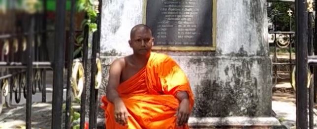 මහින්දගේ ආරක්ෂාව ඉල්ලා හිමිනමක් උපවාසයක