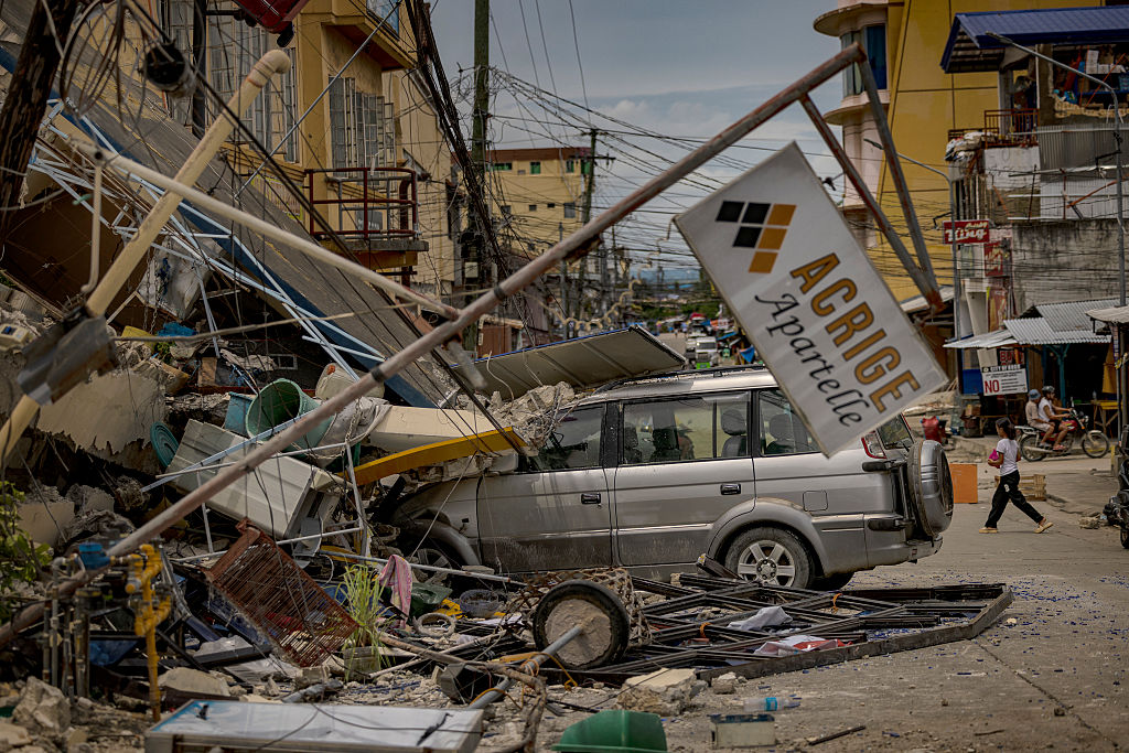 පිලිපීනයට භූමිකම්පාවක් පිලිපීනයට භූමිකම්පාවක්