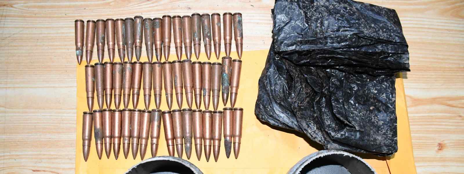 ගම්පහ බබා දුන් තොරතුරකට T56 උණ්ඩ 50 ක් සොයාගැනේ