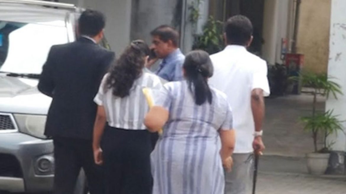 කෙහෙළිය පවුලට තවත් නඩු තුනකට අධි චෝදනා