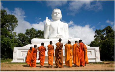 පින්බර ඉල් පොහොය අදයි