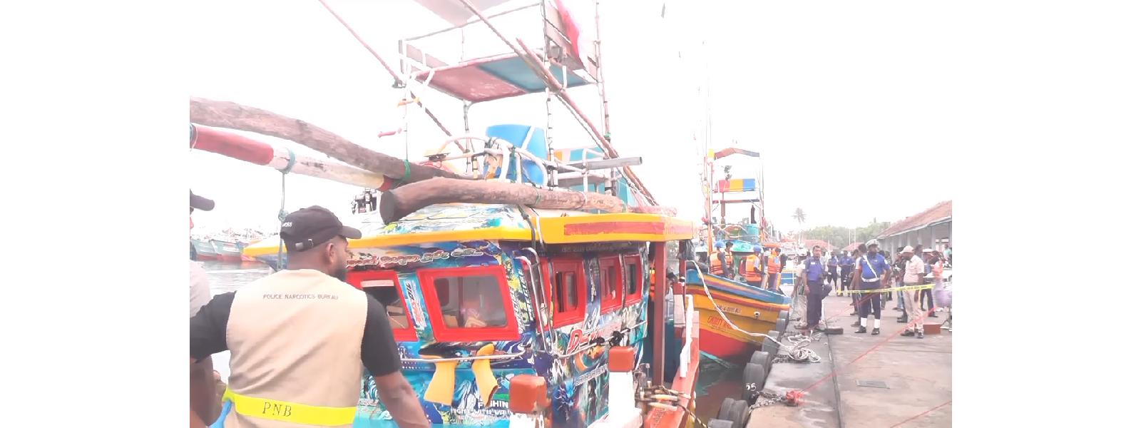 දකුණු මුහුදුදේදී අත්අඩංගුවට ගත් මත්ද්‍රව්‍ය ගොඩබිමට