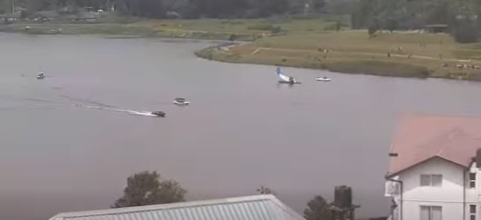 ග්‍රෙගරි වැවට සී ප්ලේන් එකක් කඩා වැටෙයි