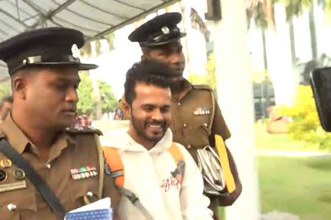 රතු නිවේදන නැතුව පොඩි ලැසි ඇල්ලු හැටි