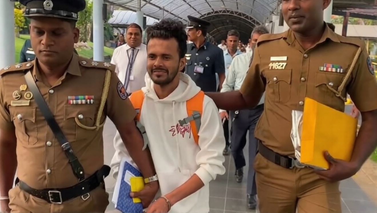 පොඩි ලැසි ගාල්ල දිසා අධිකරණයට