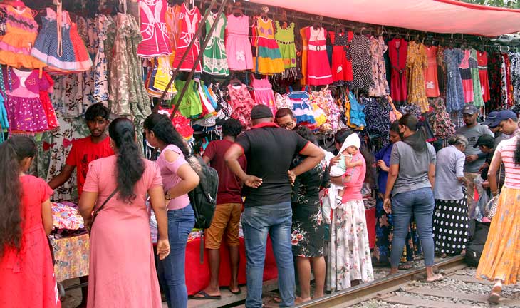 උත්සව සමයේ අත්යවශ්ය භාණ්ඩ හිඟයකින් තොරව ලබා දීමට සැලසුම් උත්සව සමයේ අත්යවශ්ය භාණ්ඩ හිඟයකින් තොරව ලබා දීමට සැලසුම්