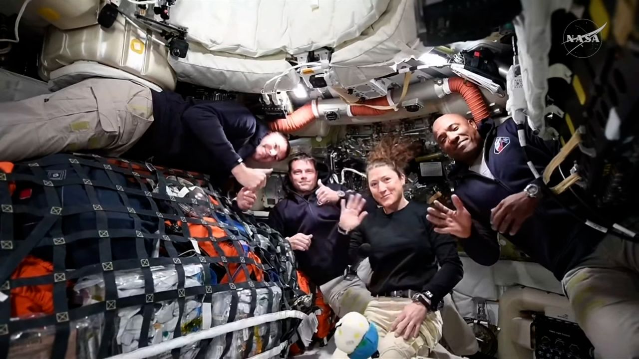 Artemis II ගගනගාමීන් ගෙන් අලුත් වාර් තාවක් Artemis II ගගනගාමීන් ගෙන් අලුත් වාර් තාවක්