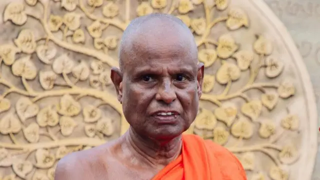 අටමස්ථානාධිපති හිමියන් අත්අඩංගුවට